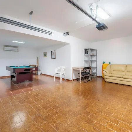 Villa, Piscina Privada, Barbecue, Snooker Prestige For