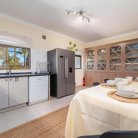 Villa, Piscina Privada, Barbecue, Snooker Prestige For