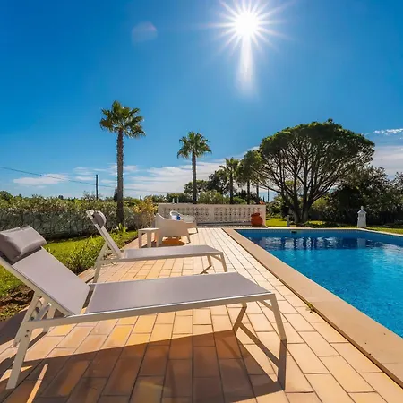 Villa Terra Vermelha, Snooker Prestige For