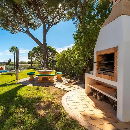 Villa, Piscina Privada, Barbecue, Snooker Prestige For
