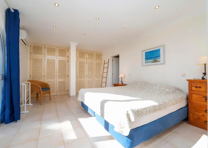 Villa Terra Vermelha, Snooker Prestige For Quarteira
