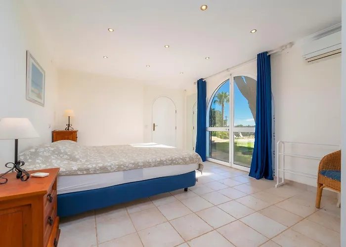 Villa Terra Vermelha, Snooker Prestige For Quarteira